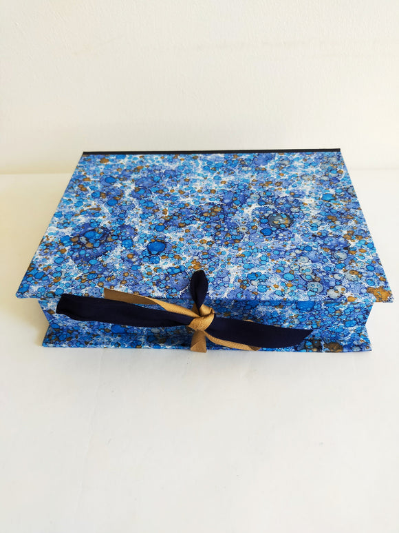 Wooden box with linen ties (small) - hand marbled