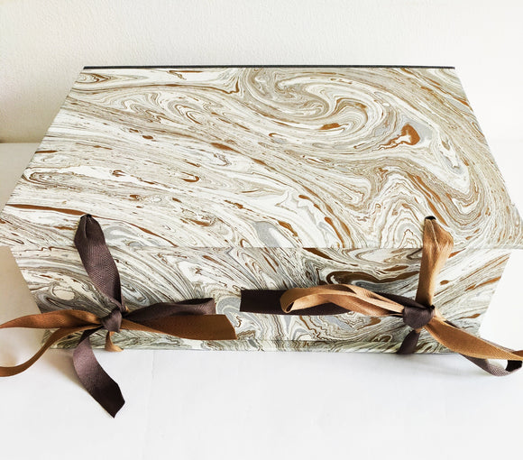 Wooden box with linen ties (medium) - hand marbled